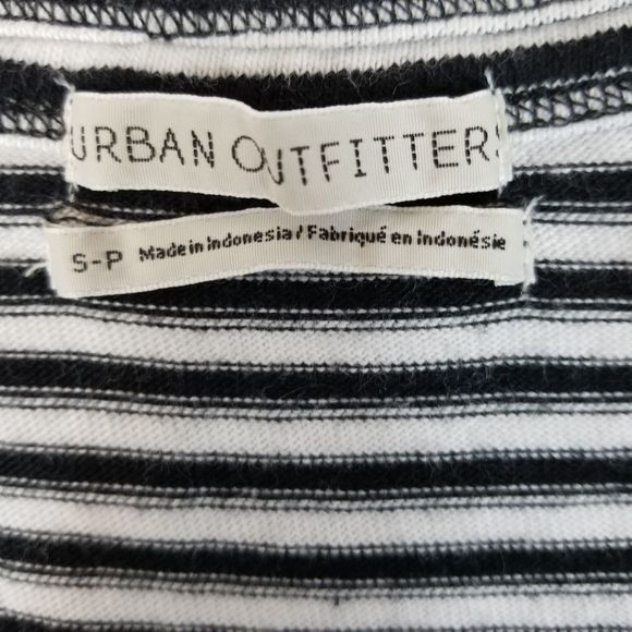 Urban Outfitters Striped Cardi black/white - Picture 3 of 3